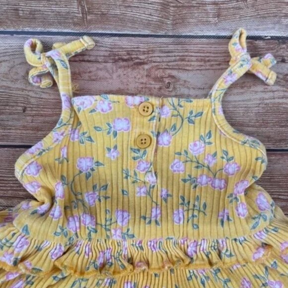 Baby girl floral dress set of two size 6-9 months - Picture 3 of 6